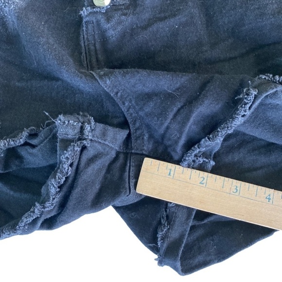 JOLIE & Joy Black Denim Shorts Juniors Size 11 - Picture 7 of 7